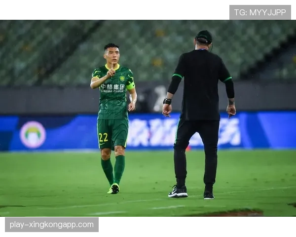 山东泰山点球憾失扩大比分良机 十人应战险胜津门虎